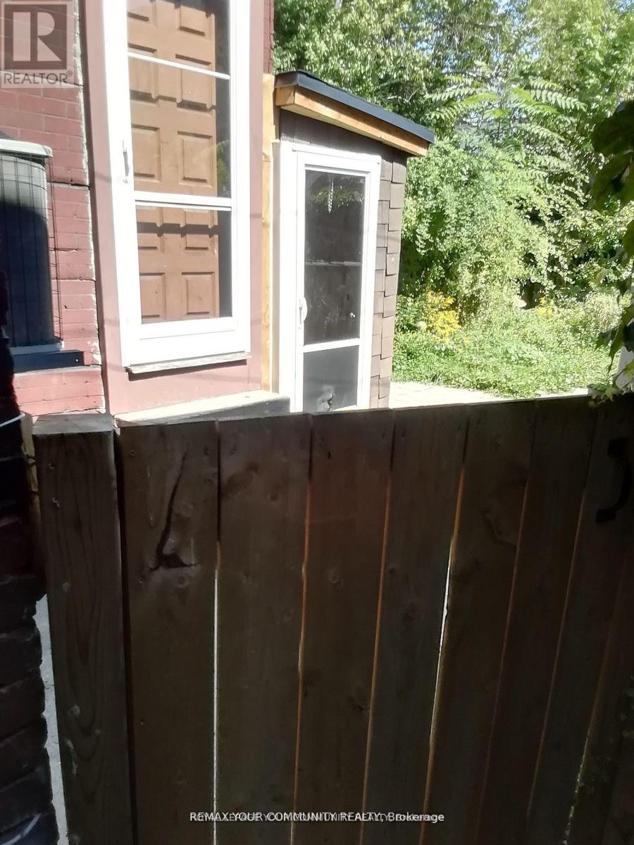 Bsmt - 761 Markham Street, Toronto, Ontario  M6G 2M4 - Photo 3 - C13068676