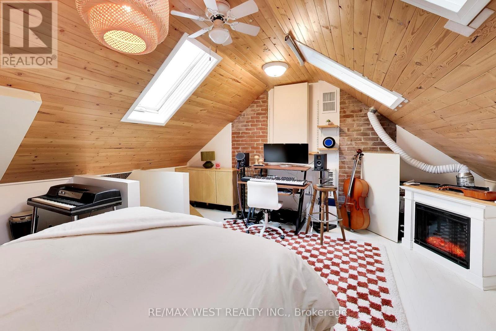 259 Sixth Street, Toronto, Ontario  M8V 3A8 - Photo 2 - W13485998