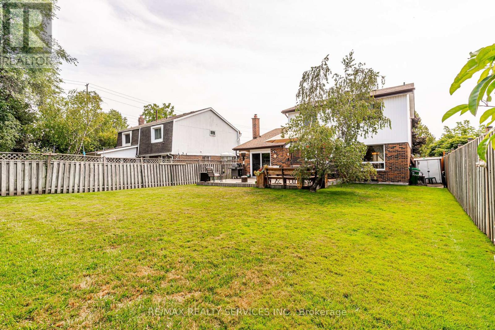 4 Markham Street, Brampton, Ontario  L6S 2X7 - Photo 42 - W13700898