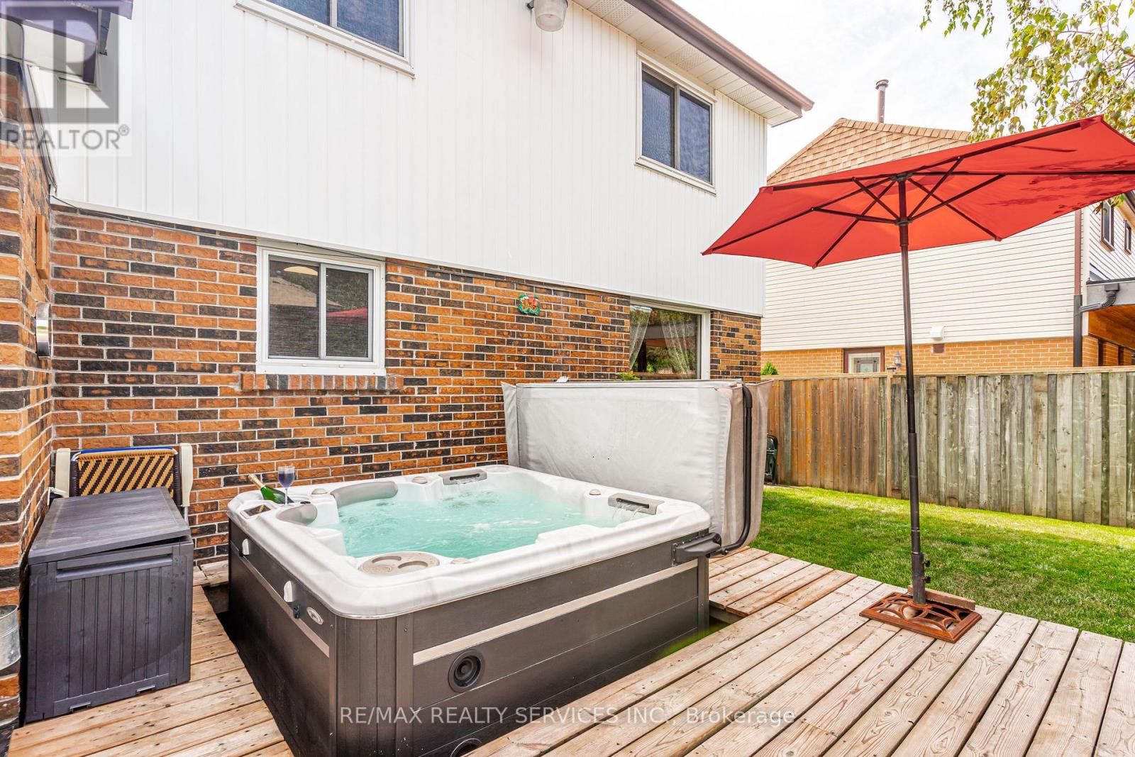 4 Markham Street, Brampton, Ontario  L6S 2X7 - Photo 38 - W13700898