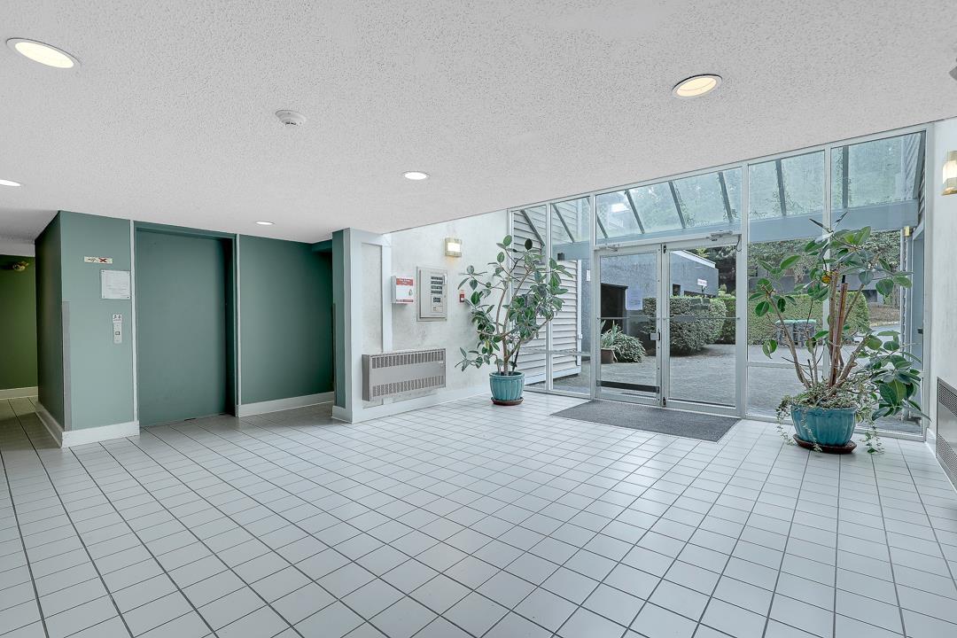 205 9644 134 Street, Surrey, British Columbia  V3T 5M3 - Photo 4 - R3158053