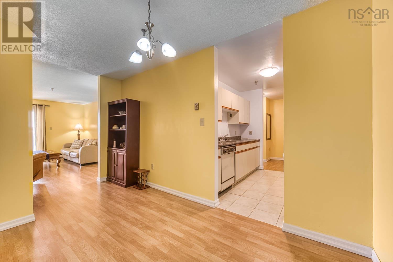 405 15 Langbrae Drive, Halifax, Nova Scotia  B3M 3W5 - Photo 8 - 202604351