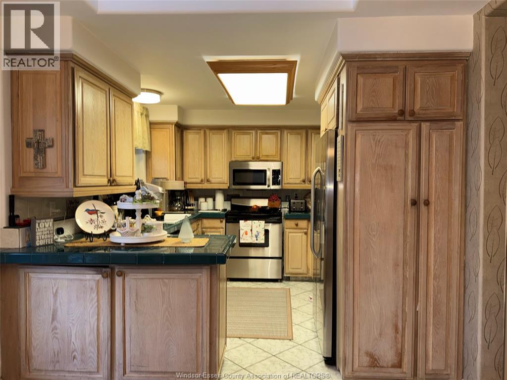 3515 Sandwich Street, Windsor, Ontario  N9C 1B6 - Photo 8 - 26020595