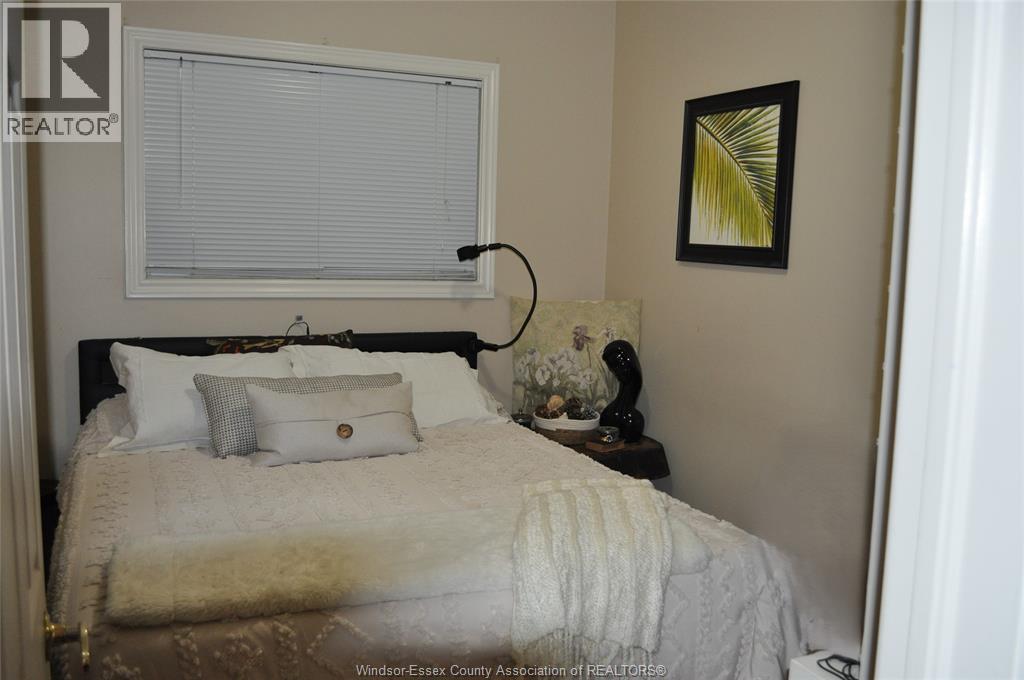3515 Sandwich Street, Windsor, Ontario  N9C 1B6 - Photo 7 - 26020595