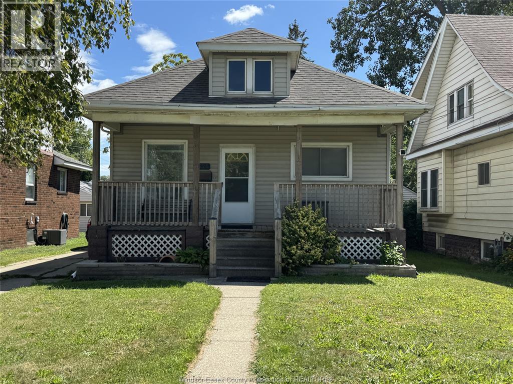 3515 SANDWICH STREET, Windsor, Ontario