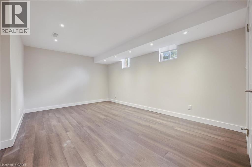 64 Allen Street W Unit# 1, Waterloo, Ontario  N2L 6H5 - Photo 32 - 40845014