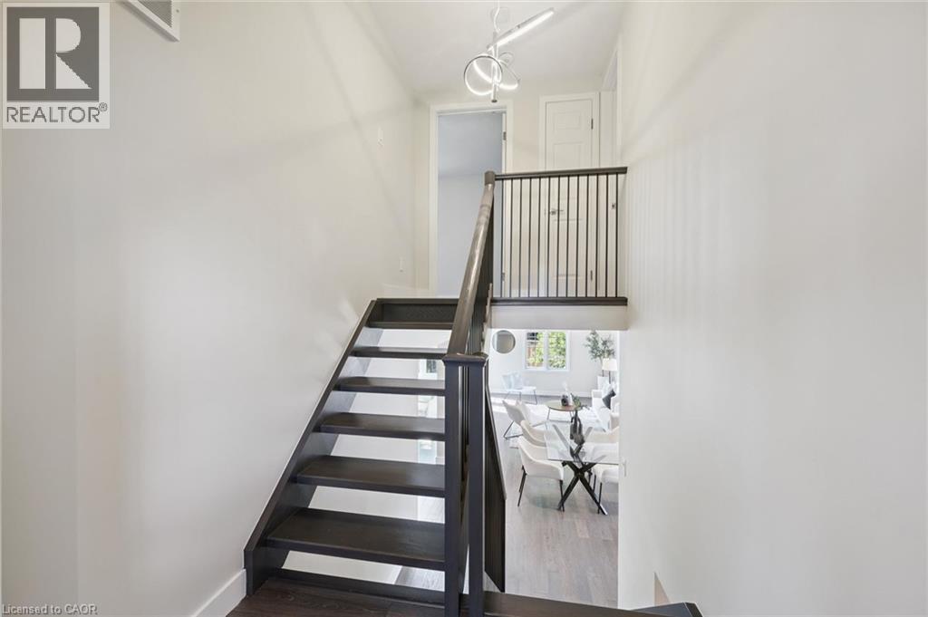 64 Allen Street W Unit# 1, Waterloo, Ontario  N2L 6H5 - Photo 28 - 40845014