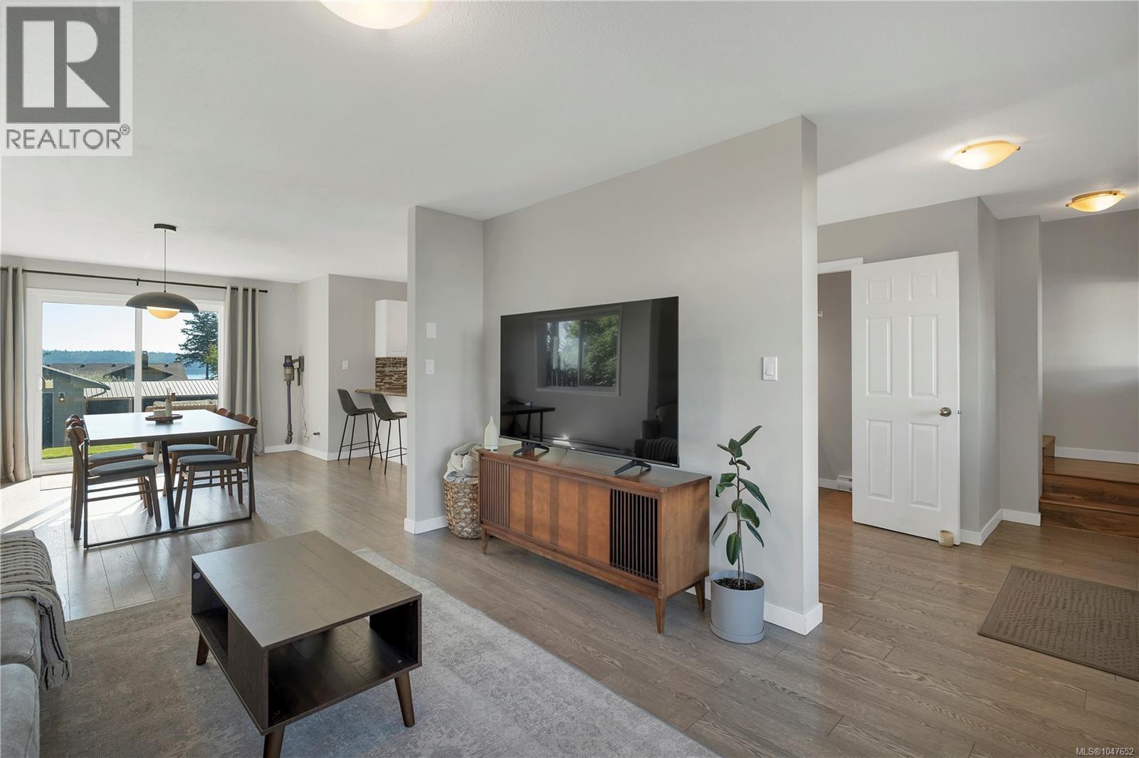 A 331 Mclean St, Campbell River, British Columbia  V9W 2M7 - Photo 4 - 1047652