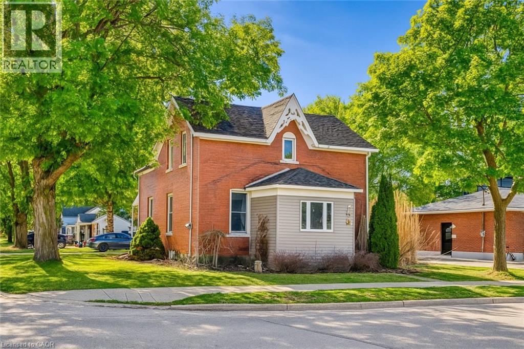 137 WELLINGTON Street, Mitchell, Ontario