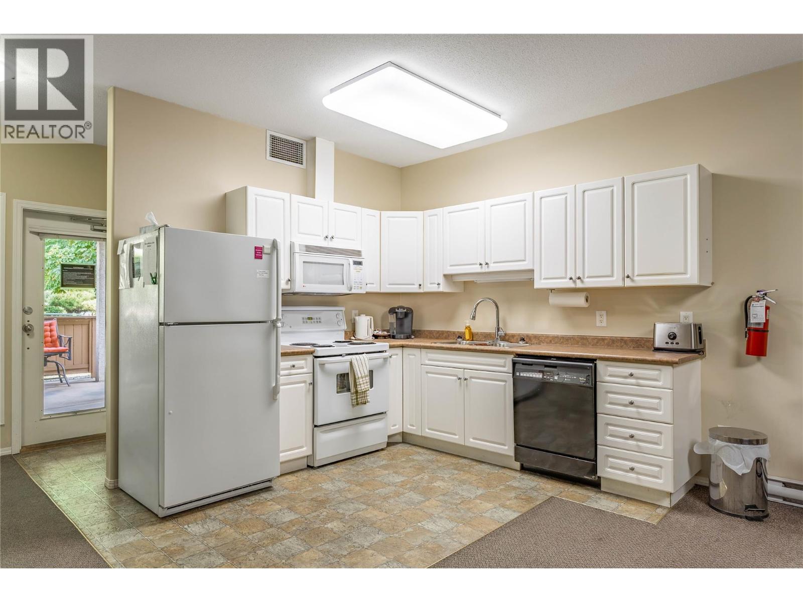 2300 Benvoulin Road Unit# 103, Kelowna, British Columbia  V1W 2C6 - Photo 47 - 10397852