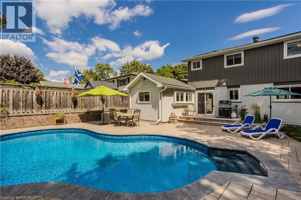 2124 Sandringham Drive, Burlington, Ontario  L7P 1L9 - Photo 21 - 40856466