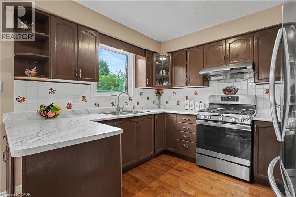 332 Brembel Crescent, Kitchener, Ontario  N2B 3W9 - Photo 14 - 40857888