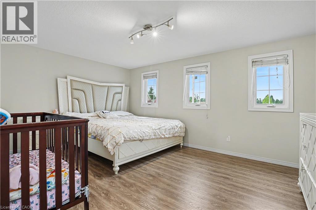 332 Brembel Crescent, Kitchener, Ontario  N2B 3W9 - Photo 18 - 40857888
