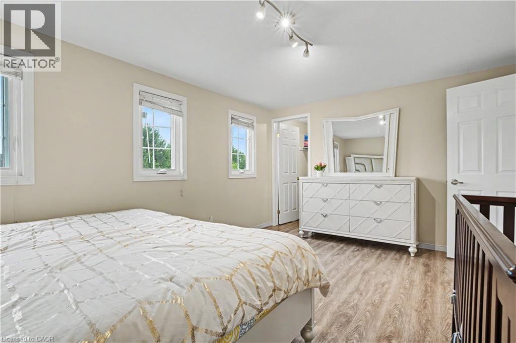 332 Brembel Crescent, Kitchener, Ontario  N2B 3W9 - Photo 19 - 40857888