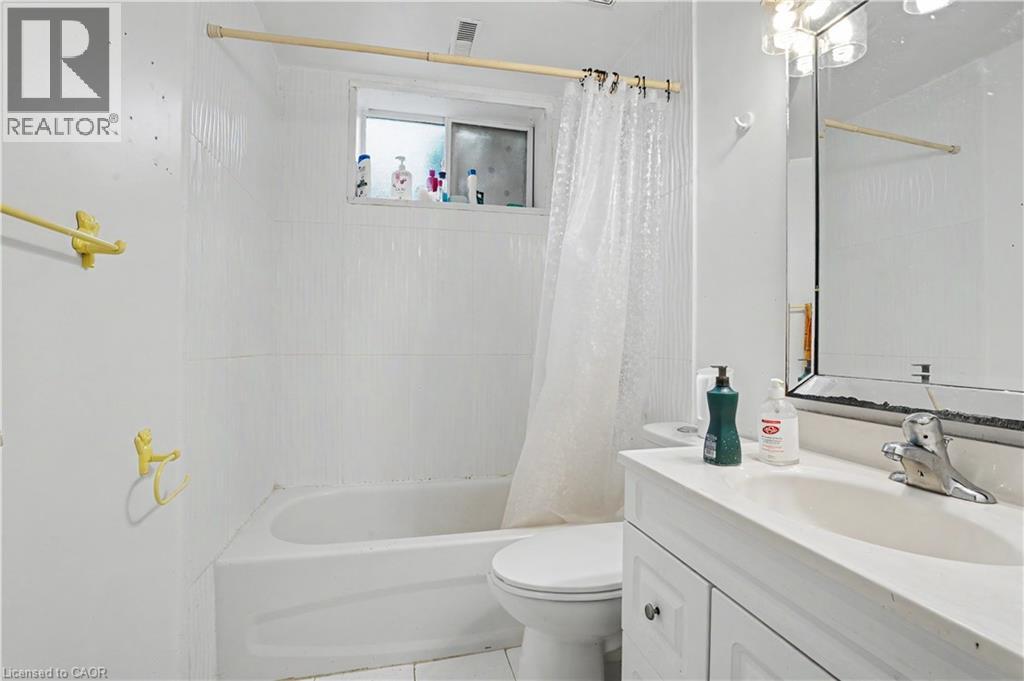 332 Brembel Crescent, Kitchener, Ontario  N2B 3W9 - Photo 30 - 40857888