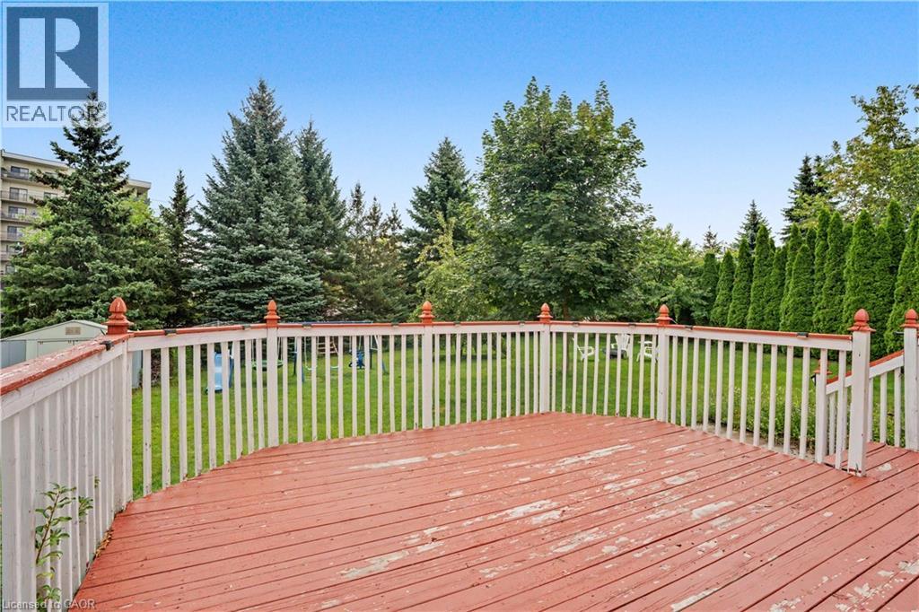 332 Brembel Crescent, Kitchener, Ontario  N2B 3W9 - Photo 33 - 40857888