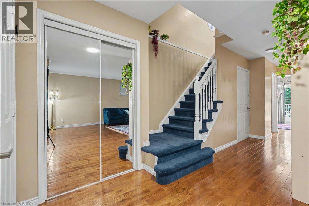 332 Brembel Crescent, Kitchener, Ontario  N2B 3W9 - Photo 6 - 40857888