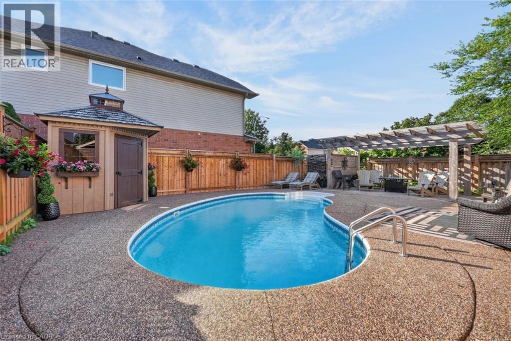 37 Hickory Crescent, Grimsby, Ontario  L3M 5P9 - Photo 3 - 40856773