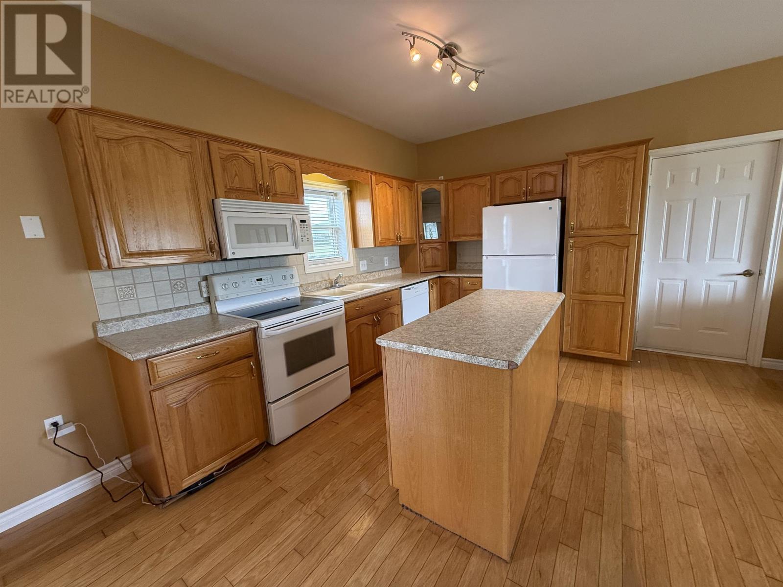 1839 Rte 20, Malpeque, Prince Edward Island  C0B 1M0 - Photo 4 - 202621347