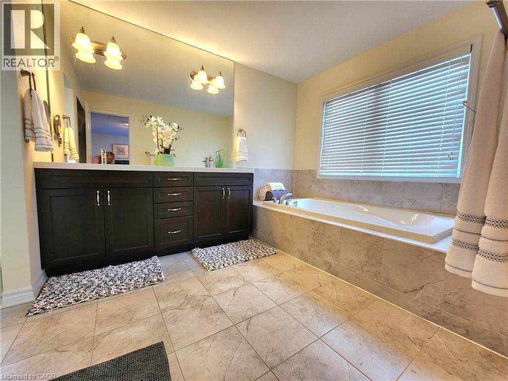 259 Grovehill Crescent, Kitchener, Ontario N2R 0K8 - Photo 23 - 40826425