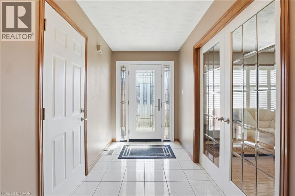 32 Highbury Drive, Stoney Creek, Ontario  L8J 2T4 - Photo 3 - 40851318