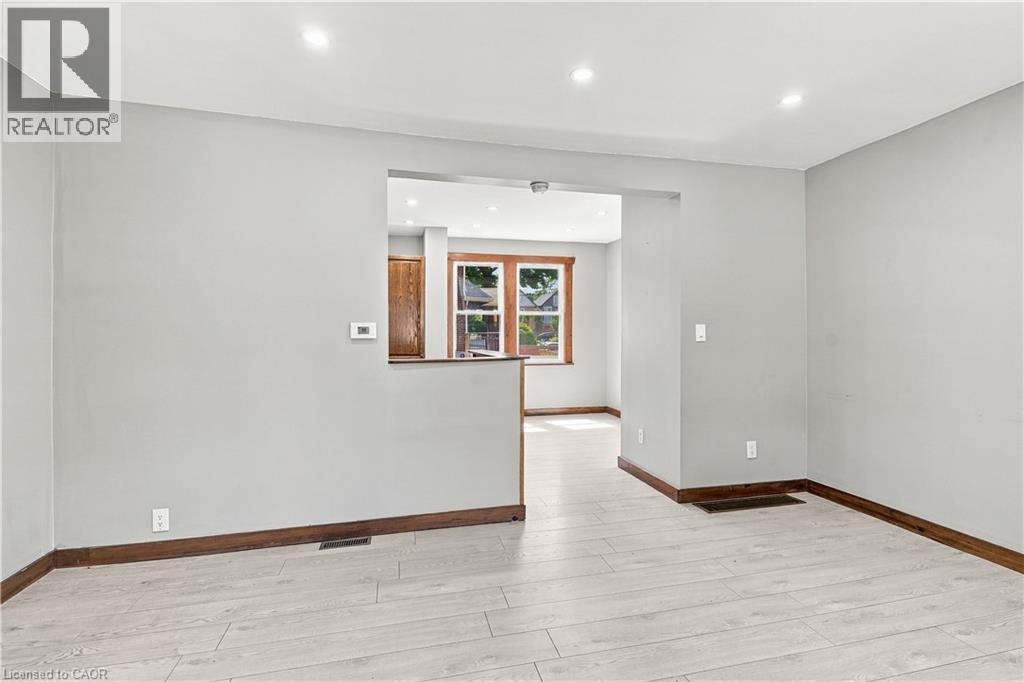 570 Cannon Street E, Hamilton, Ontario  L8L 2G4 - Photo 13 - 40857569