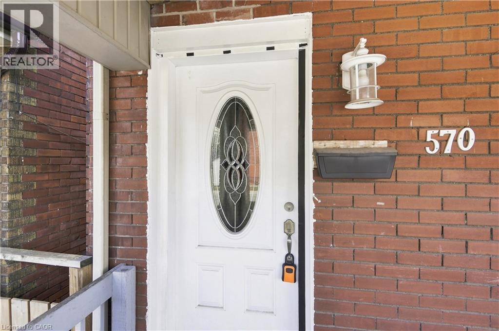570 Cannon Street E, Hamilton, Ontario  L8L 2G4 - Photo 8 - 40857569