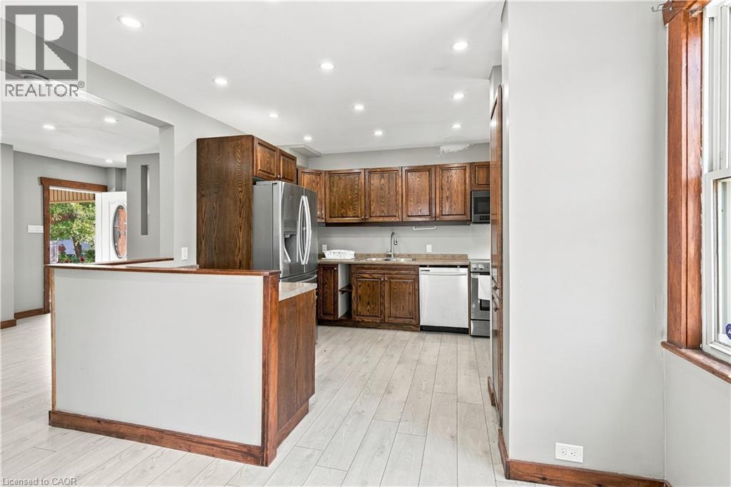 570 Cannon Street E, Hamilton, Ontario  L8L 2G4 - Photo 14 - 40857569