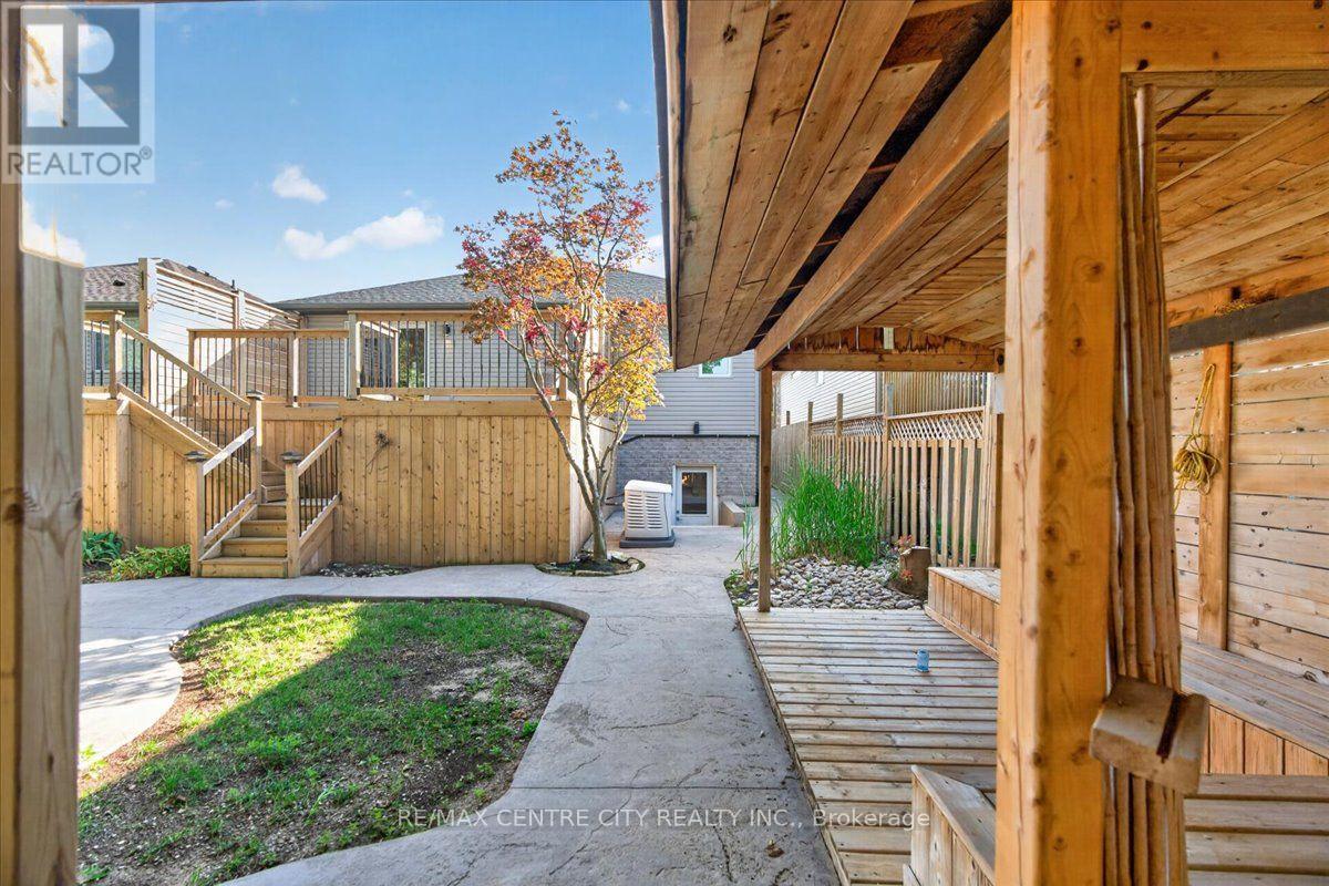59 Bridle Path, Strathroy-Caradoc, Ontario  N7G 4K3 - Photo 41 - X13707326