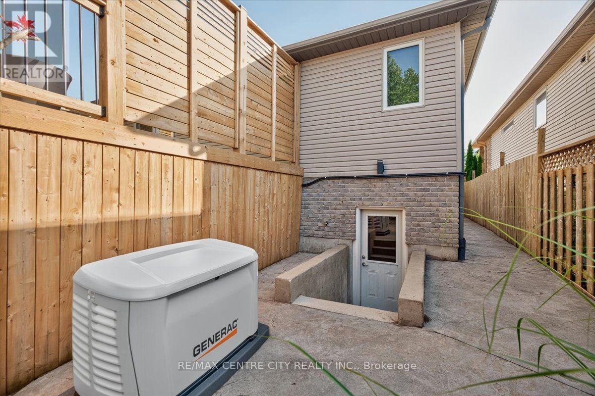 59 Bridle Path, Strathroy-Caradoc, Ontario  N7G 4K3 - Photo 42 - X13707326