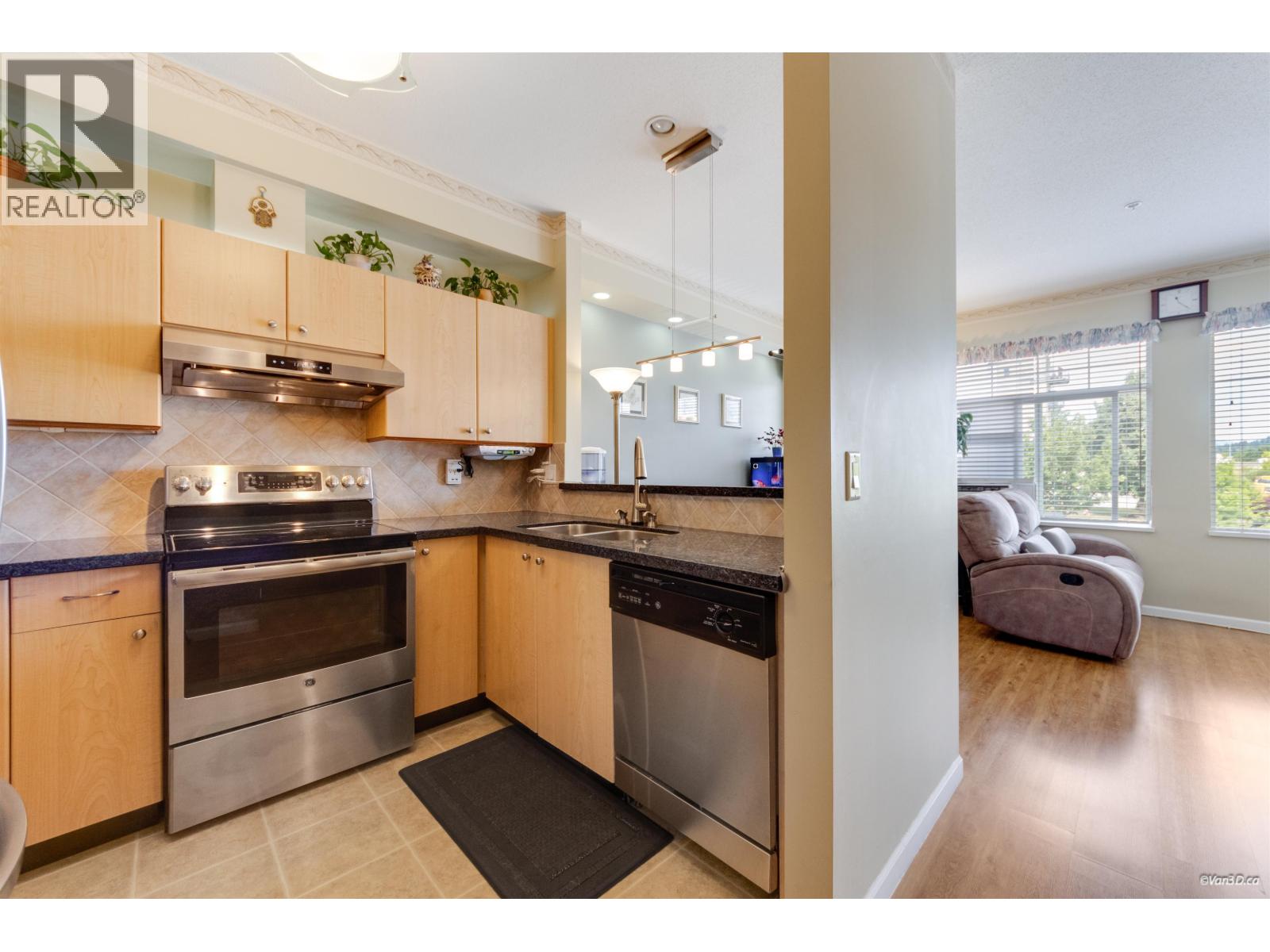 19 1010 Ewen Avenue, New Westminster, British Columbia  V3M 5C9 - Photo 9 - R3143567
