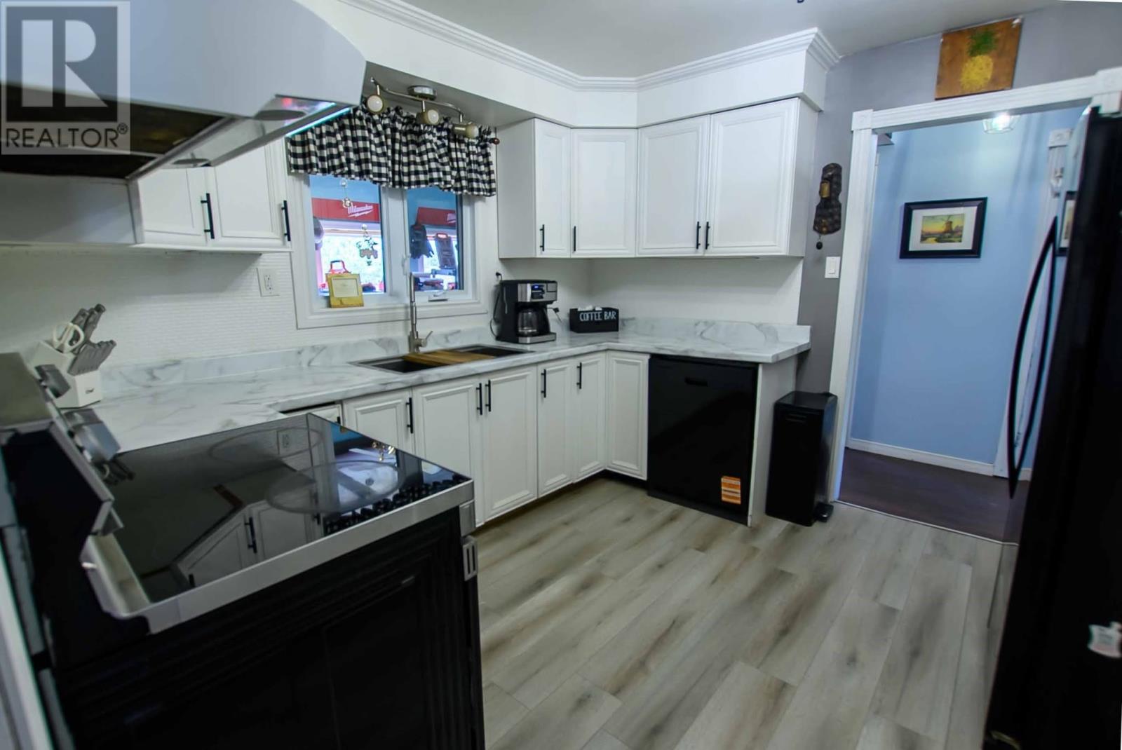 48 Anderson Street, Wabush, Newfoundland & Labrador  A0R 1B0 - Photo 9 - 1302235