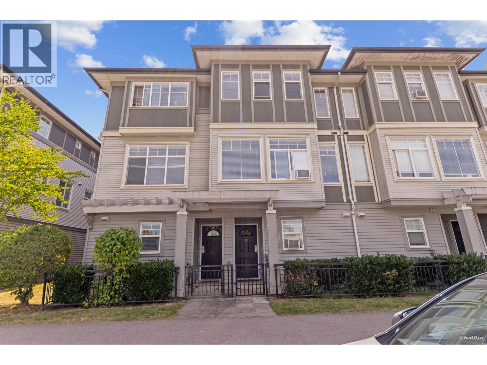 19 1010 Ewen Avenue, New Westminster, British Columbia  V3M 5C9 - Photo 32 - R3143567