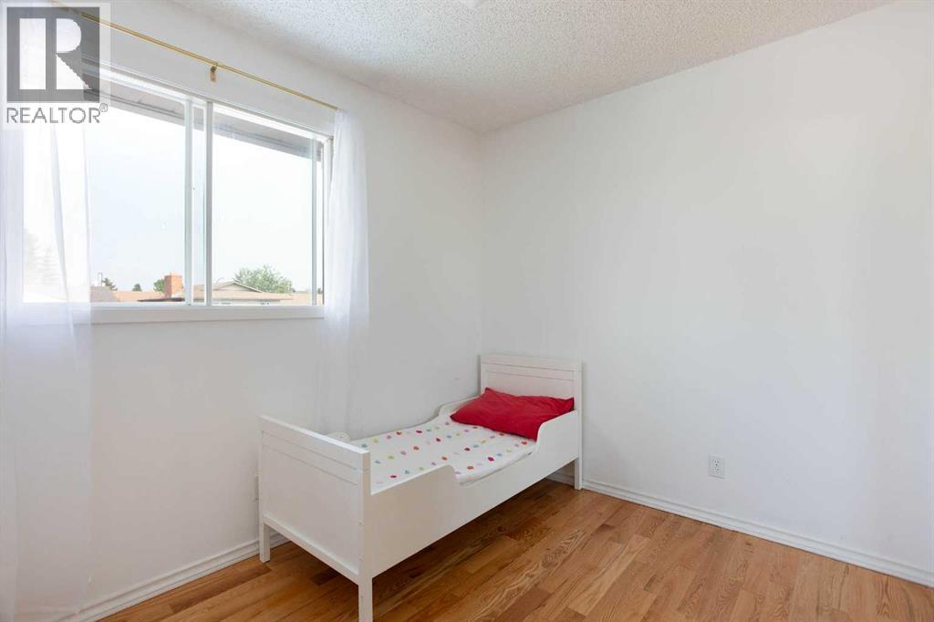 235 Templemont Drive Ne, Calgary, Alberta  T1Y 5A1 - Photo 15 - A2332574