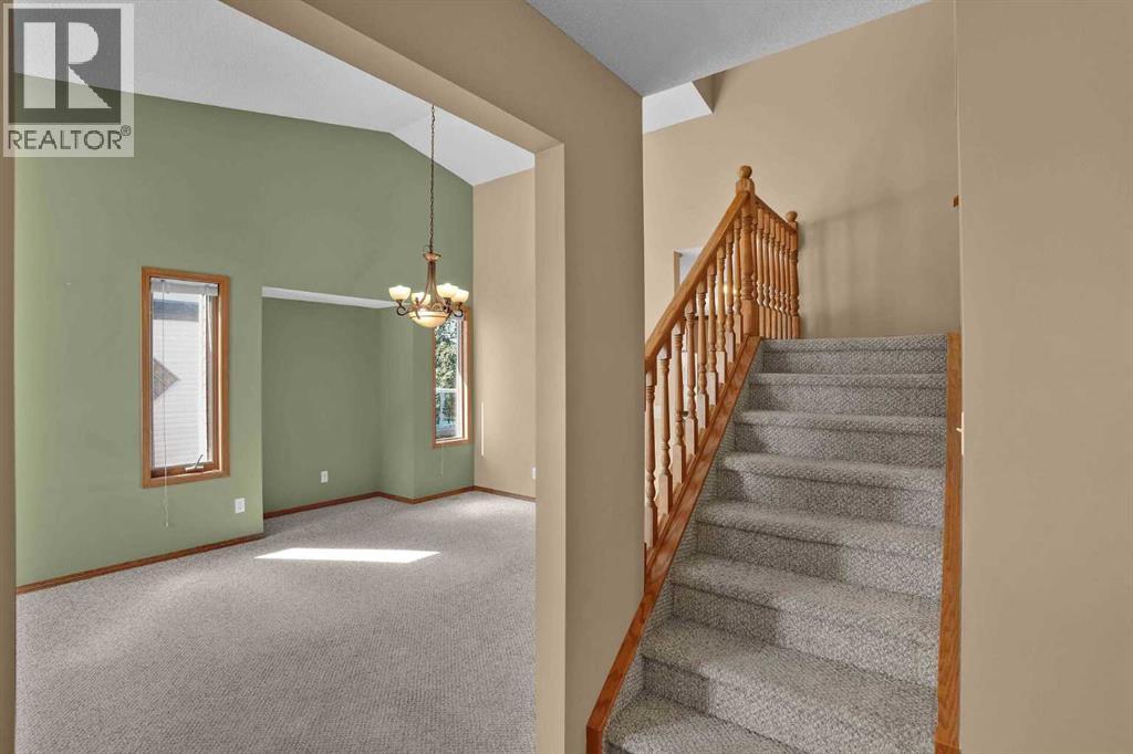 62 West Mitford Crescent, Cochrane, Alberta  T4C 1L2 - Photo 19 - A2338724