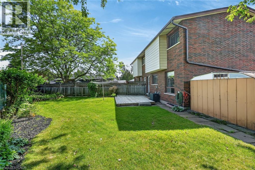 5 Hugo Court, Hamilton, Ontario  L9C 4Y8 - Photo 2 - 40845121