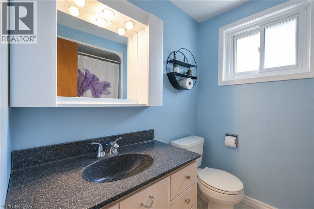 165 Selkirk Drive, Kitchener, Ontario  N2E 1M5 - Photo 10 - 40846211
