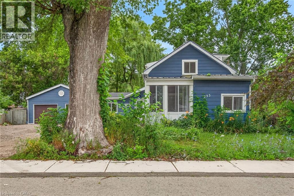 233 North Cayuga Street W, Dunnville, Ontario  N1A 1P4 - Photo 2 - 40846661