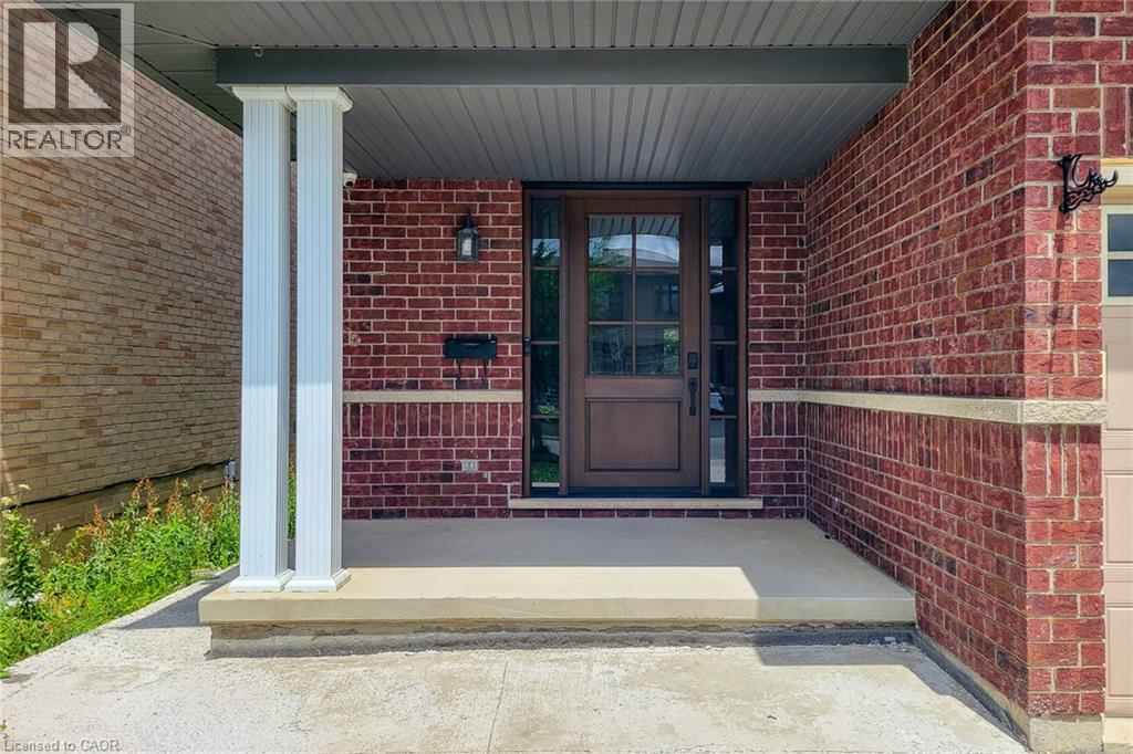 8 Secinaro Avenue, Ancaster, Ontario  L9G 0C6 - Photo 7 - 40852018