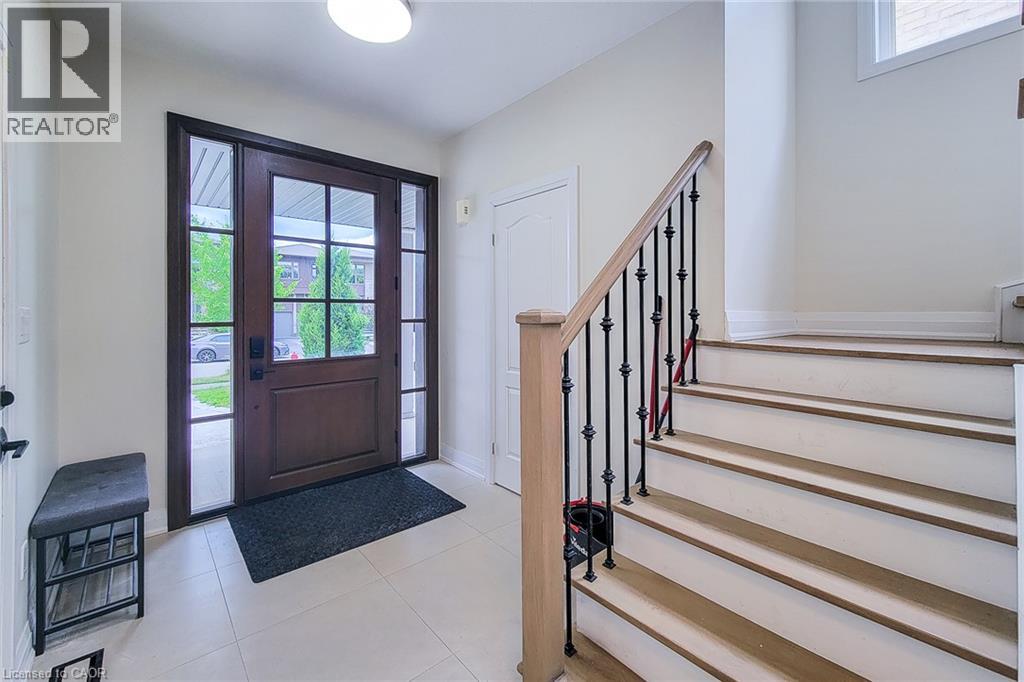8 Secinaro Avenue, Ancaster, Ontario  L9G 0C6 - Photo 8 - 40852018
