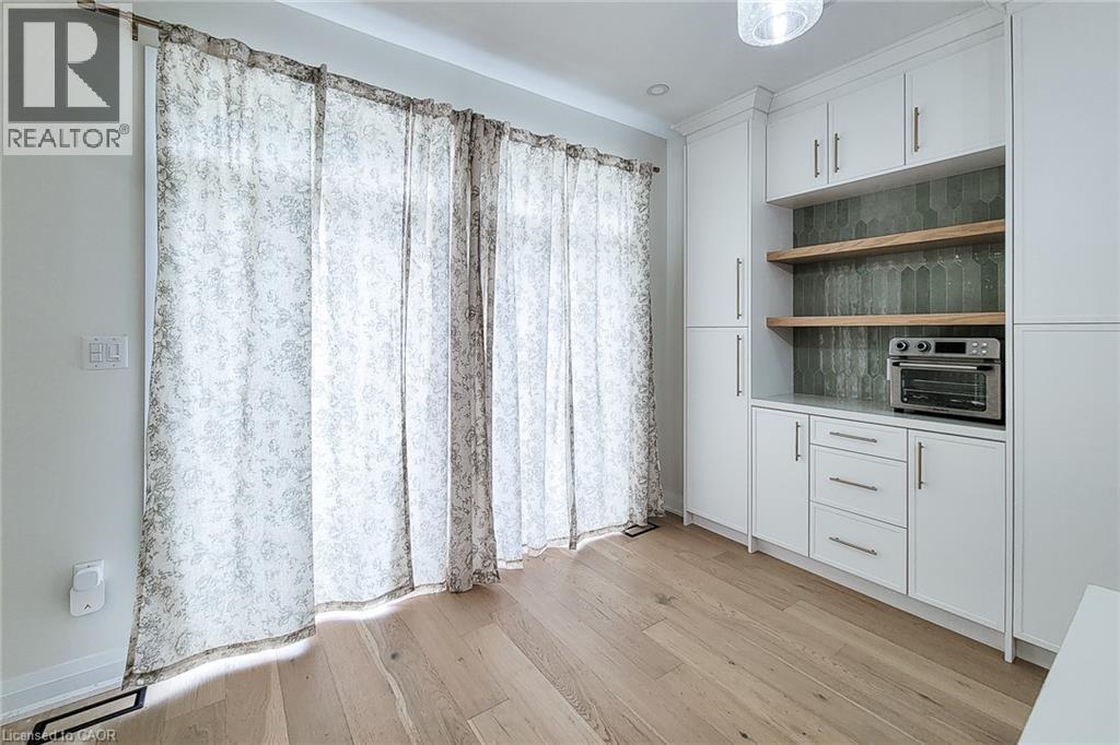 8 Secinaro Avenue, Ancaster, Ontario  L9G 0C6 - Photo 25 - 40852018