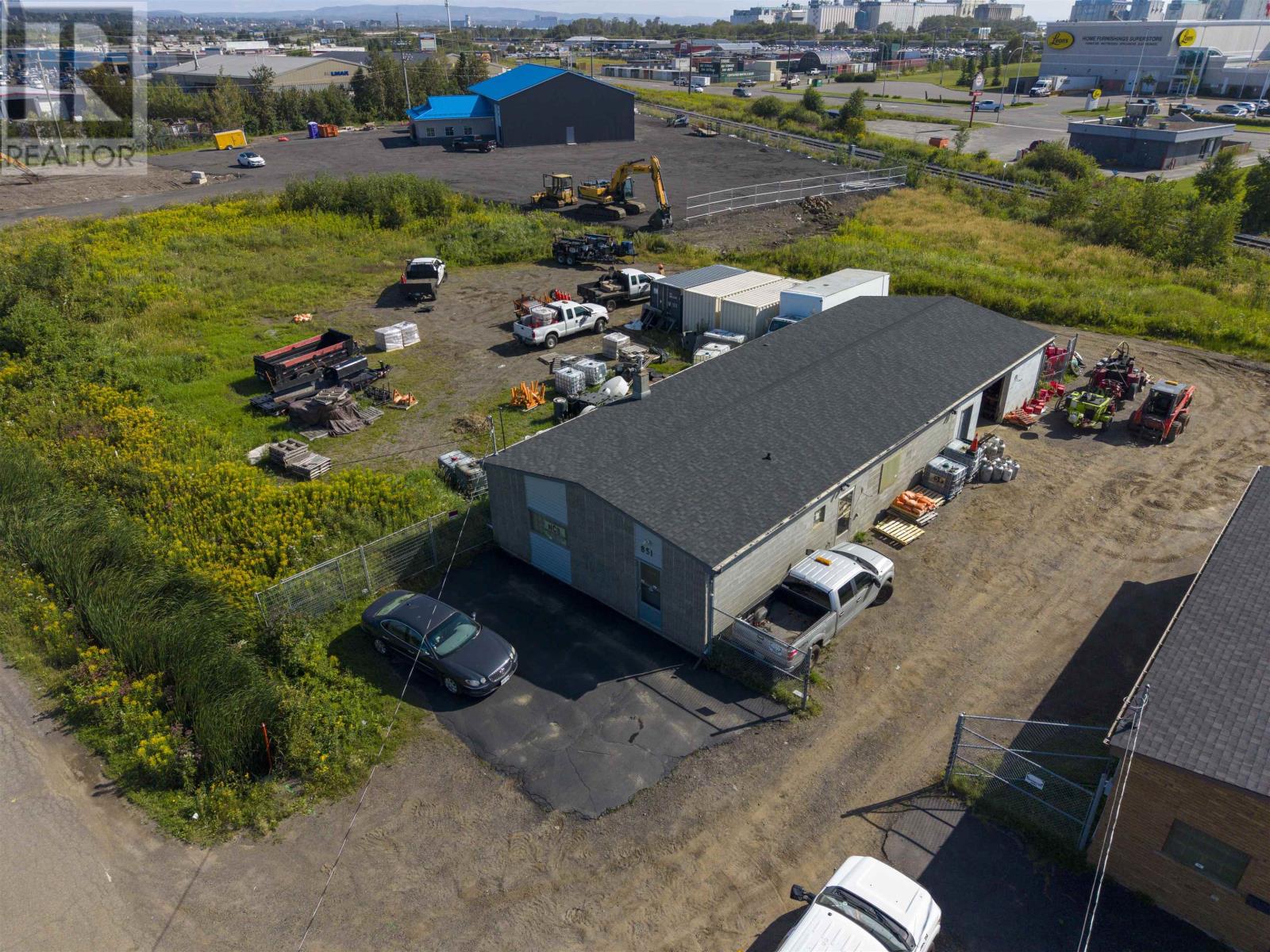 841 & 851 Field St, Field St, Ontario  P7B 6B6 - Photo 2 - TB2602492