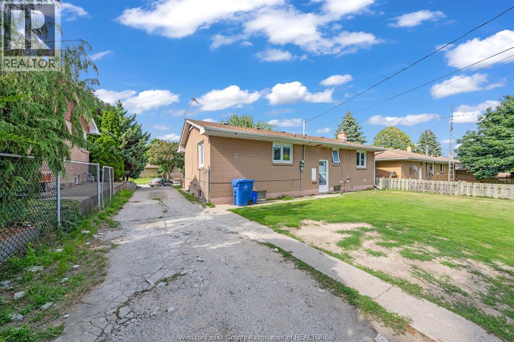 10 Countess, Leamington, Ontario  N8H 2H3 - Photo 37 - 26020642