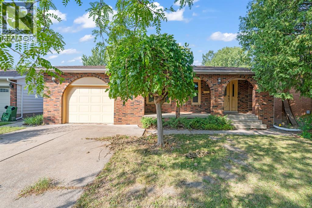 3003 Regis Avenue, Windsor, Ontario  N8R 1T7 - Photo 5 - 26020641