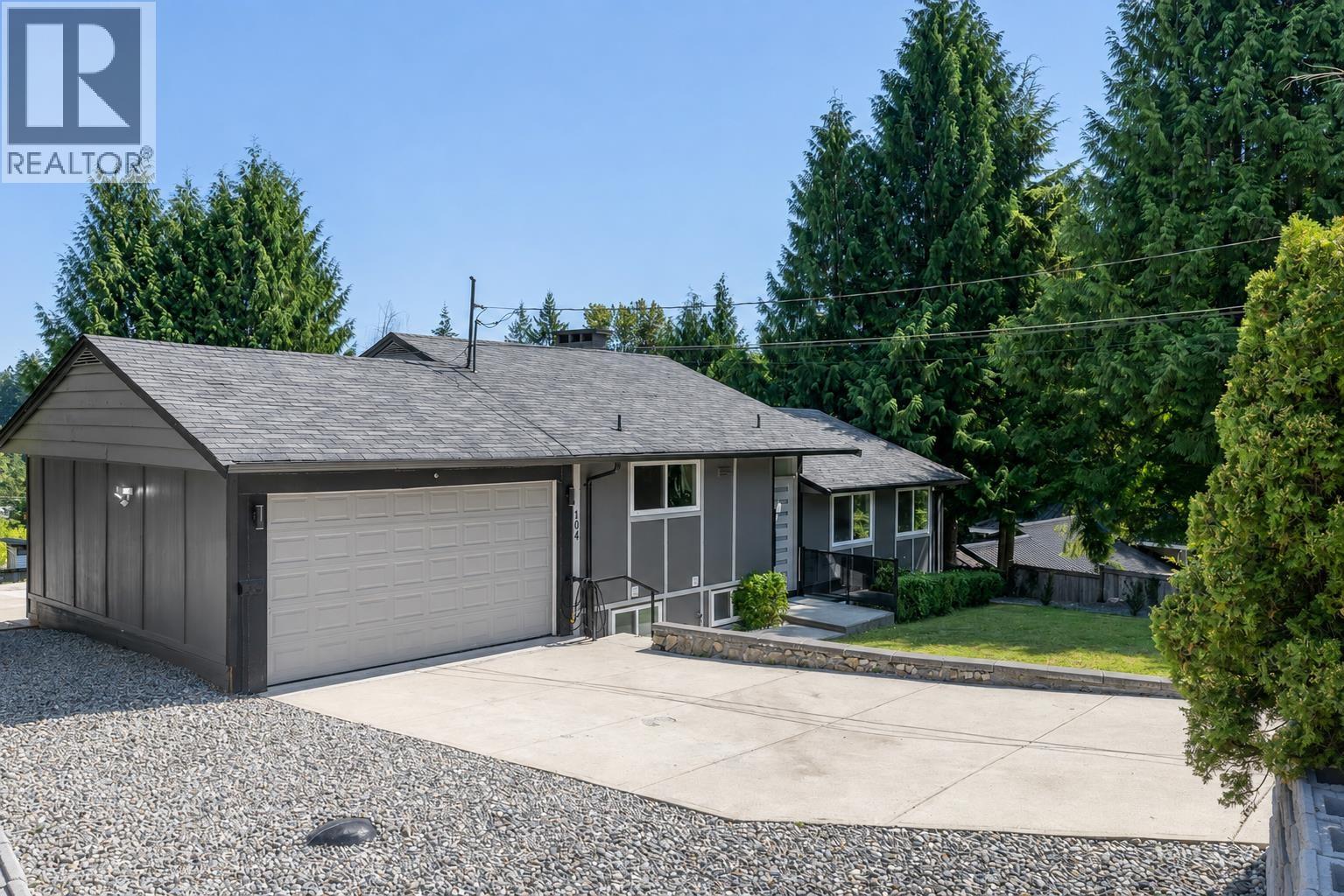 104 BONNYMUIR DRIVE West Vancouver British Columbia Canada V7S1L2 2