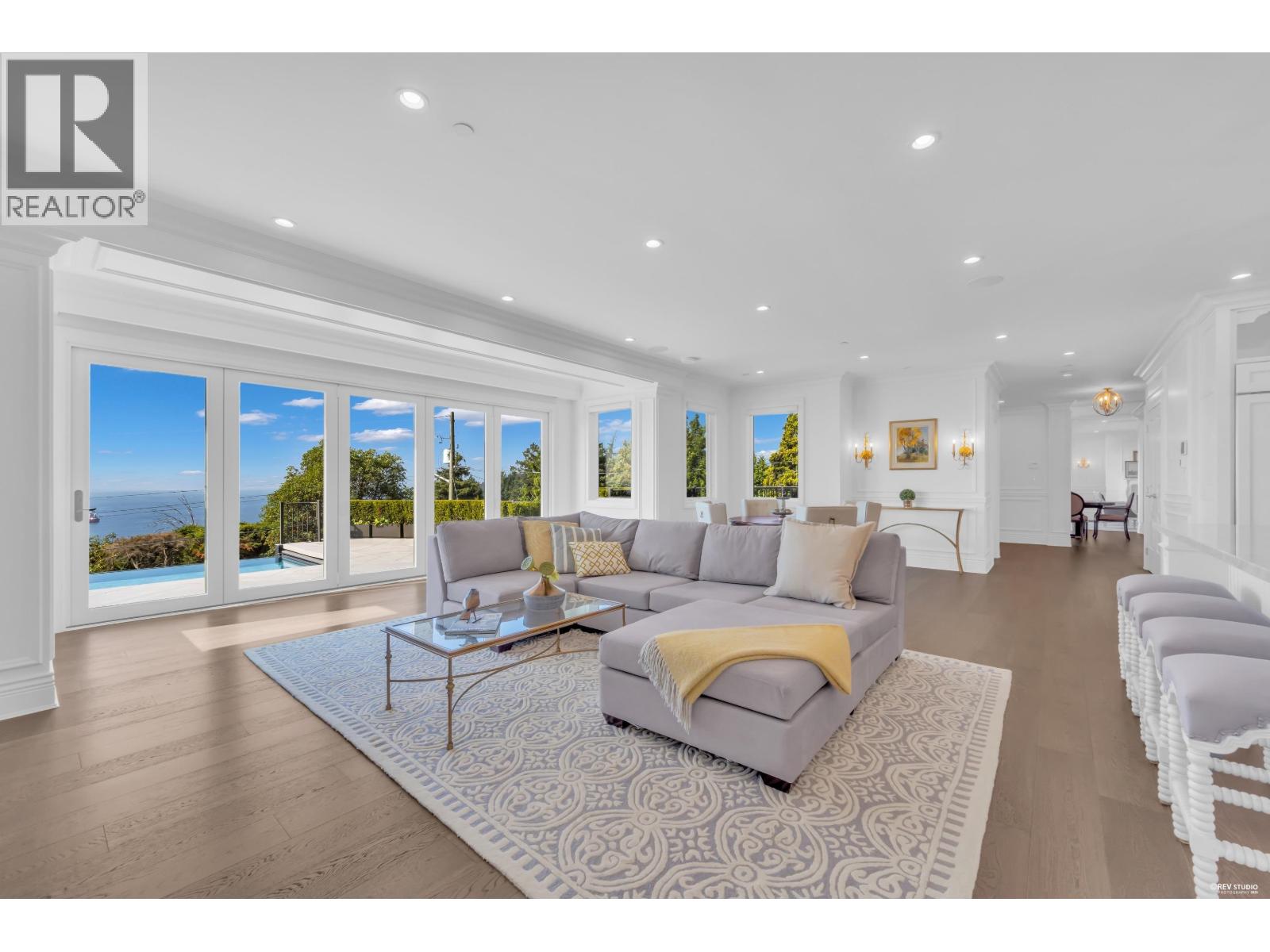 4135 Burkehill Place, West Vancouver, British Columbia  V7V 3M8 - Photo 8 - R3158210