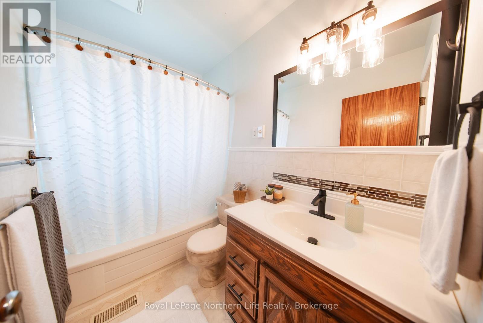 756 Eastwood Avenue, North Bay, Ontario  P1B 7V3 - Photo 16 - X13707250