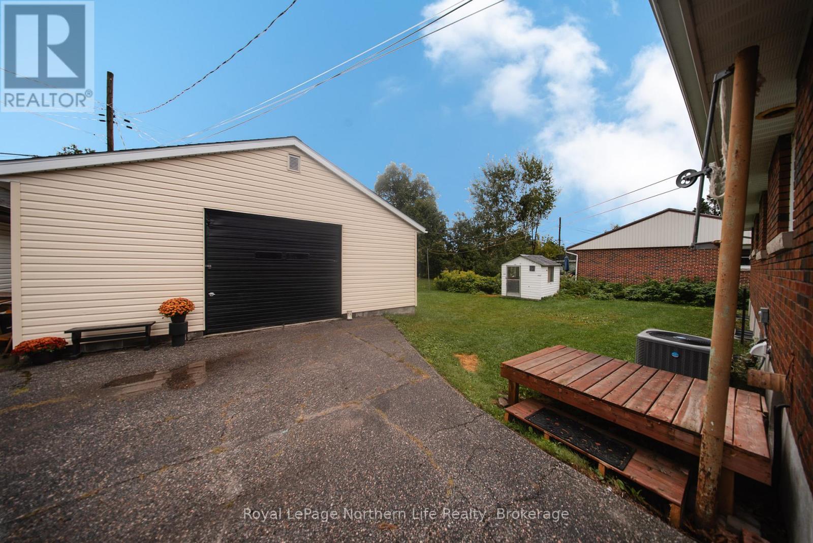 756 Eastwood Avenue, North Bay, Ontario  P1B 7V3 - Photo 28 - X13707250