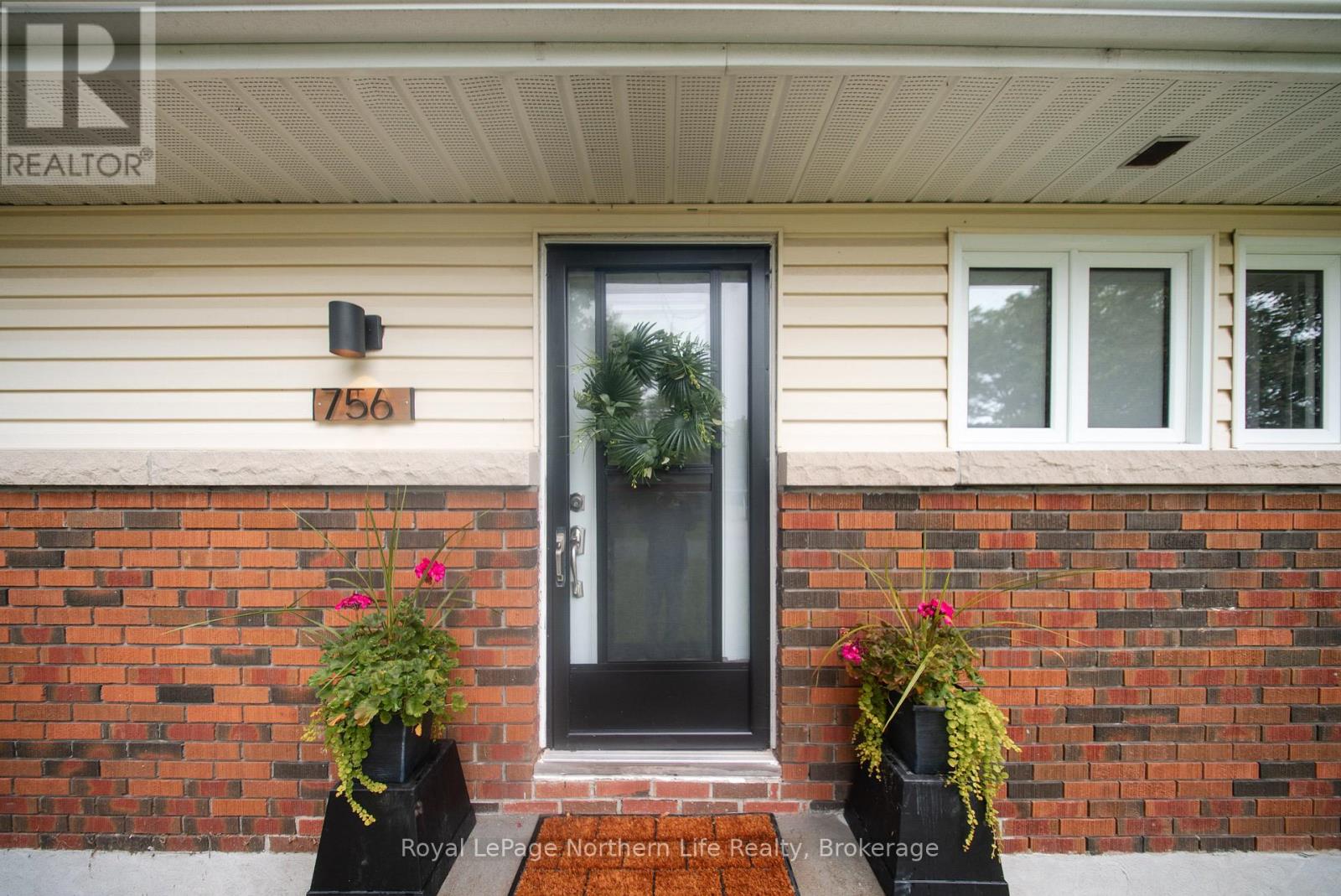 756 Eastwood Avenue — photo 3