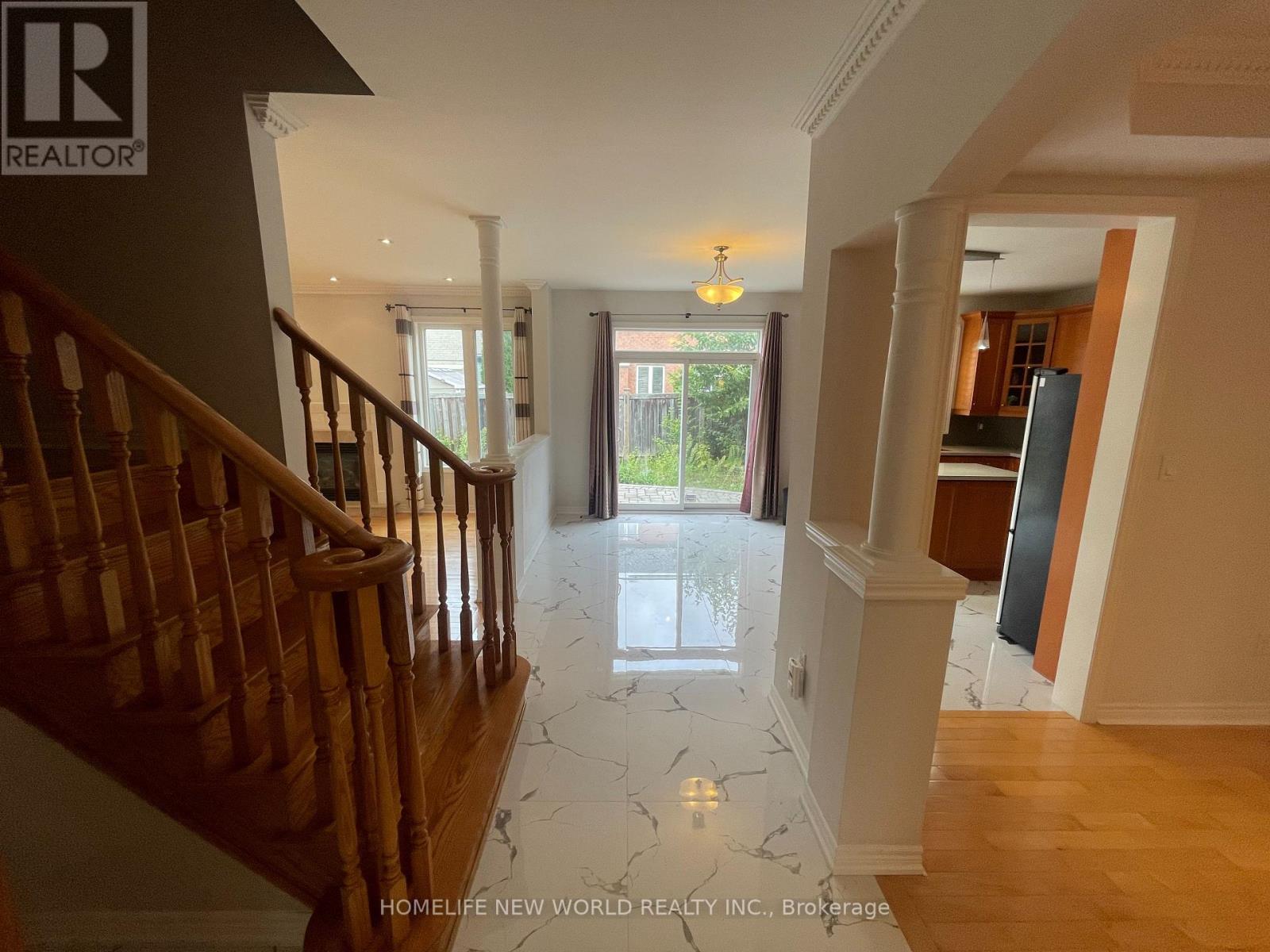 16 Brocton Avenue, Richmond Hill, Ontario  L4E 4T2 - Photo 7 - N13653396